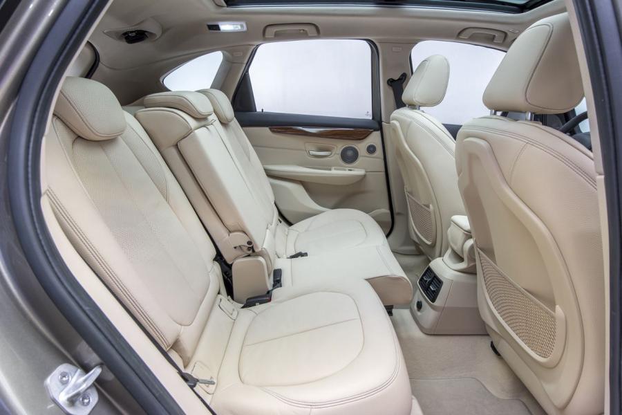  BMW 2-Series Active Tourer 2014 года  (фото 46 из 64)
